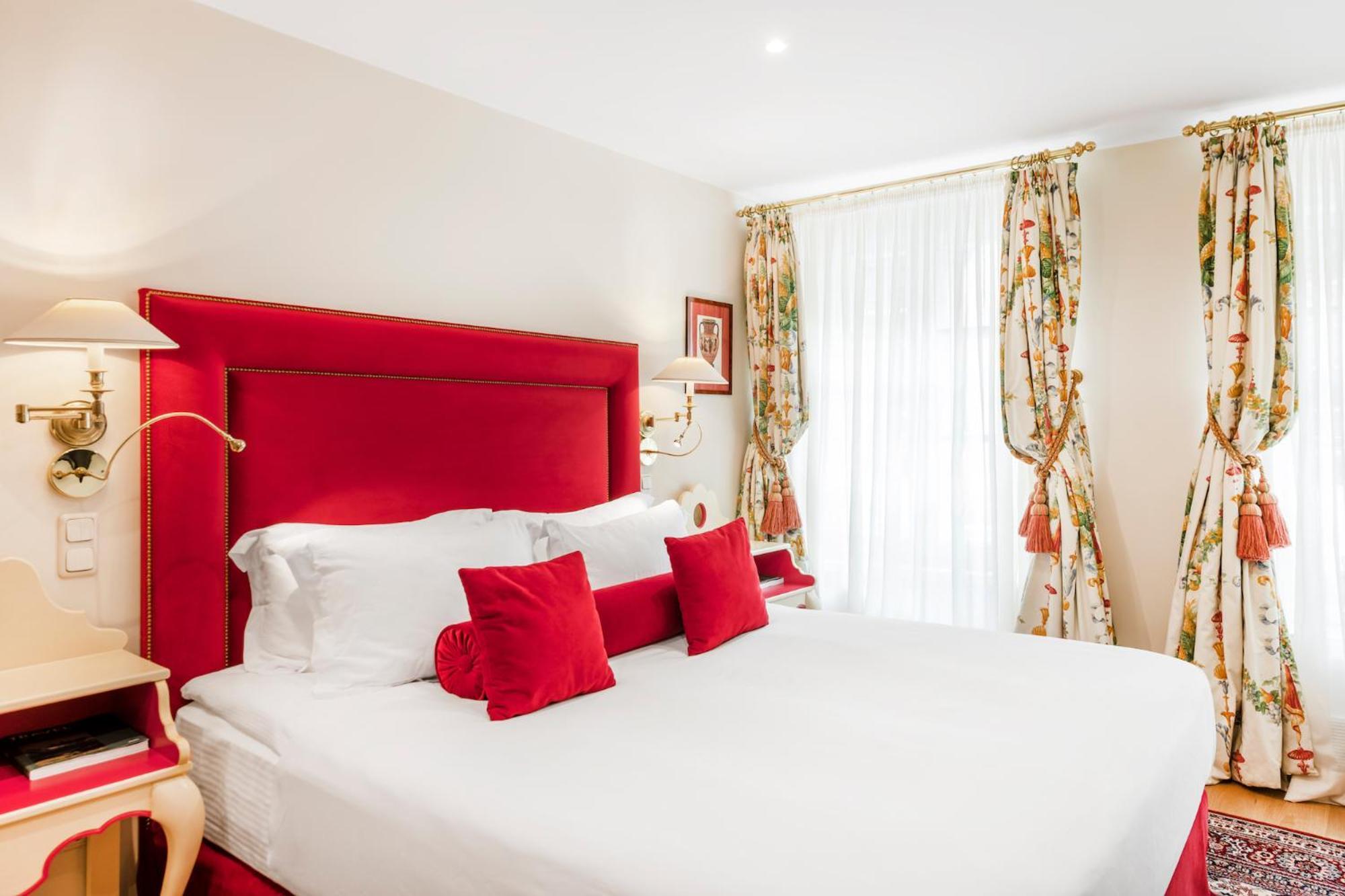 เรอแล แอนด์ ชาโต สติกลีไอ โฮเต็ล Aparthotel วิลนีอุส ภายนอก รูปภาพ A bedroom at the hotel
