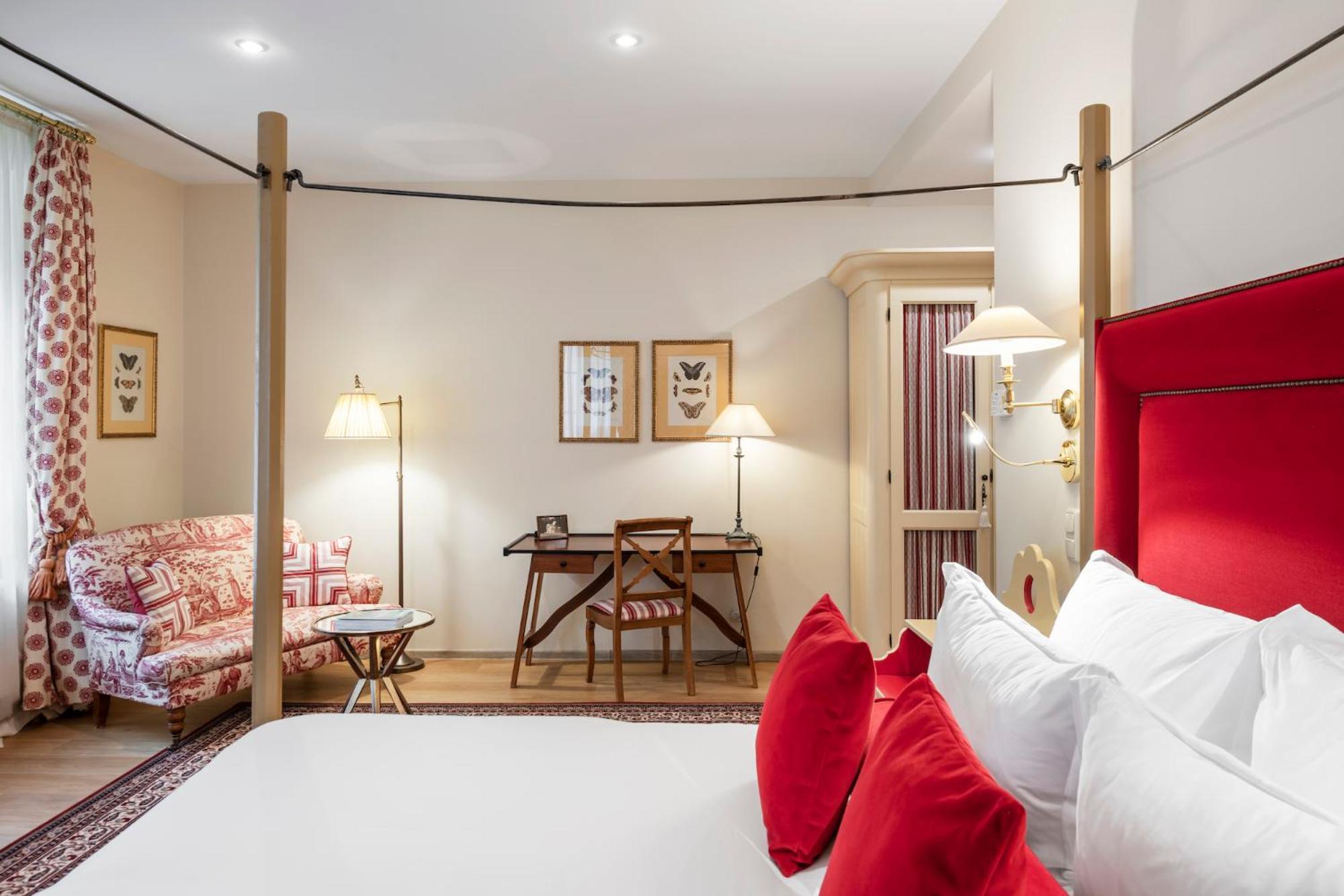 เรอแล แอนด์ ชาโต สติกลีไอ โฮเต็ล Aparthotel วิลนีอุส ภายนอก รูปภาพ A room at the hotel
