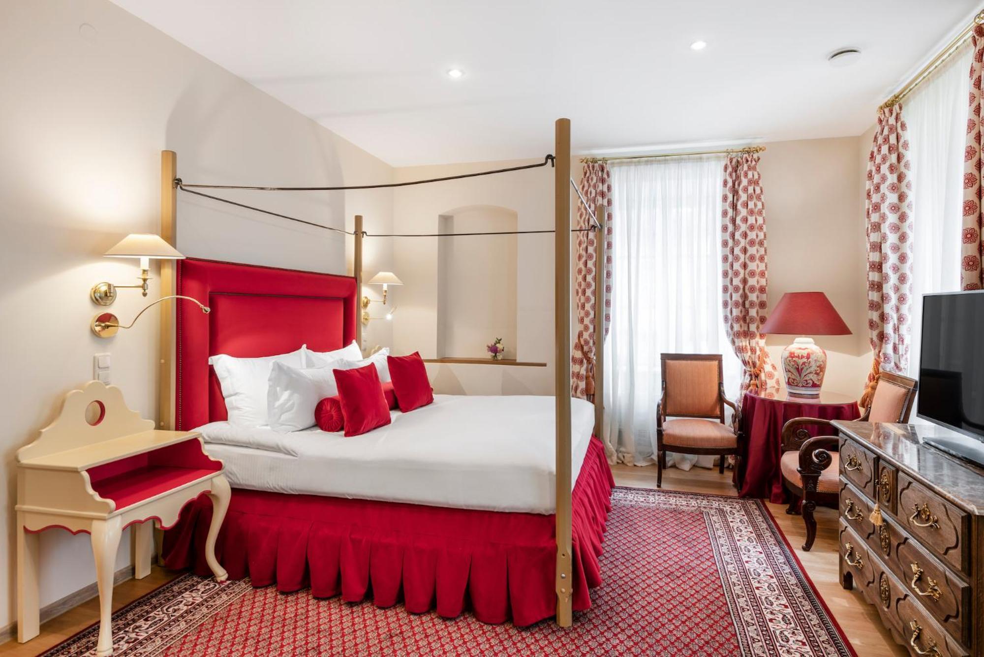 เรอแล แอนด์ ชาโต สติกลีไอ โฮเต็ล Aparthotel วิลนีอุส ห้อง รูปภาพ A room at the hotel